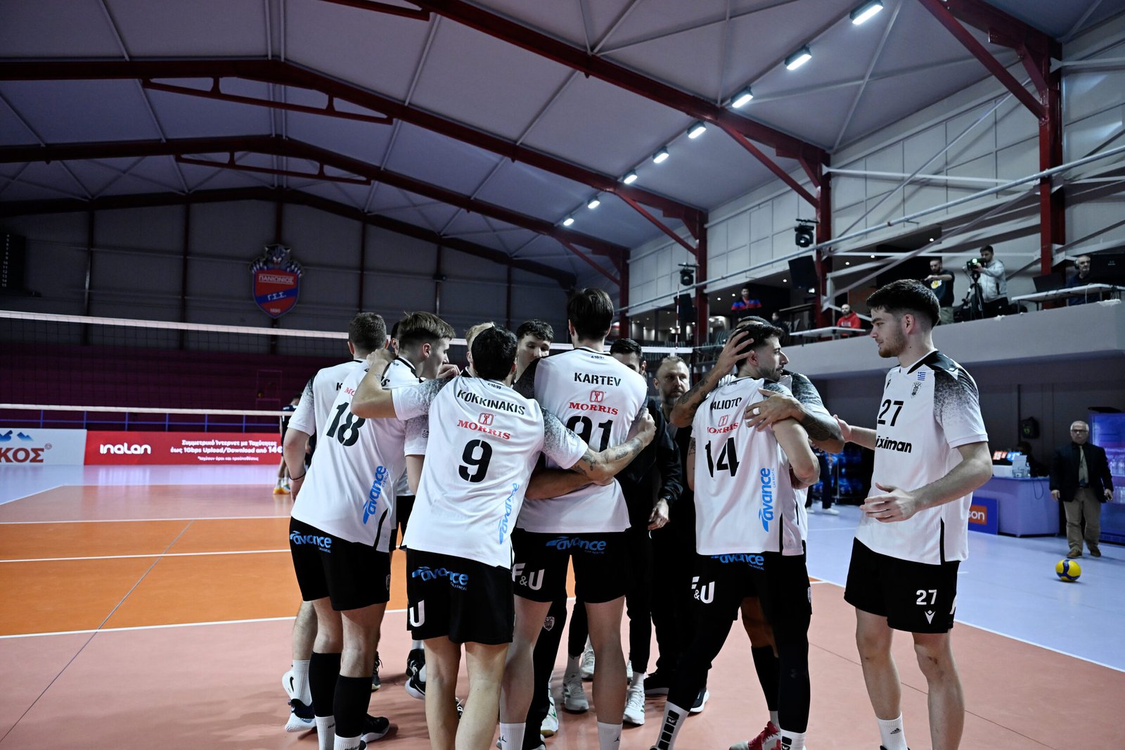 Σε υπέροχη ατμόσφαιρα στην Κύπρο έκανε ο ΠΑΟΚ το βήμα πρόκρισης!